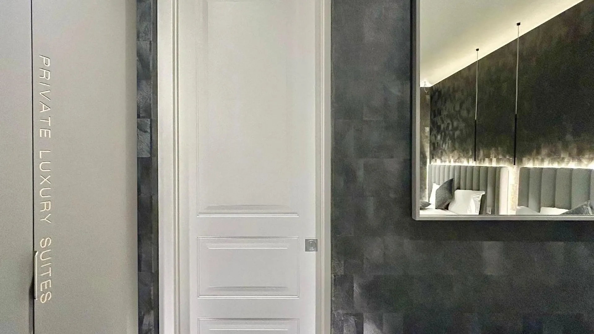 Private Luxury Suites Rome Guest house
