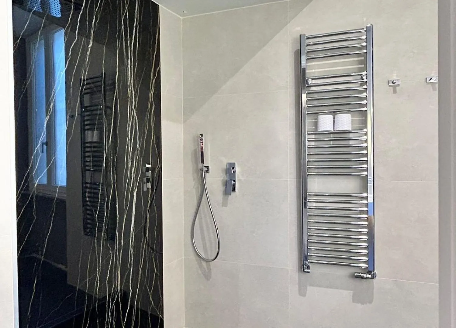 Private Luxury Suites Roma 2*,
