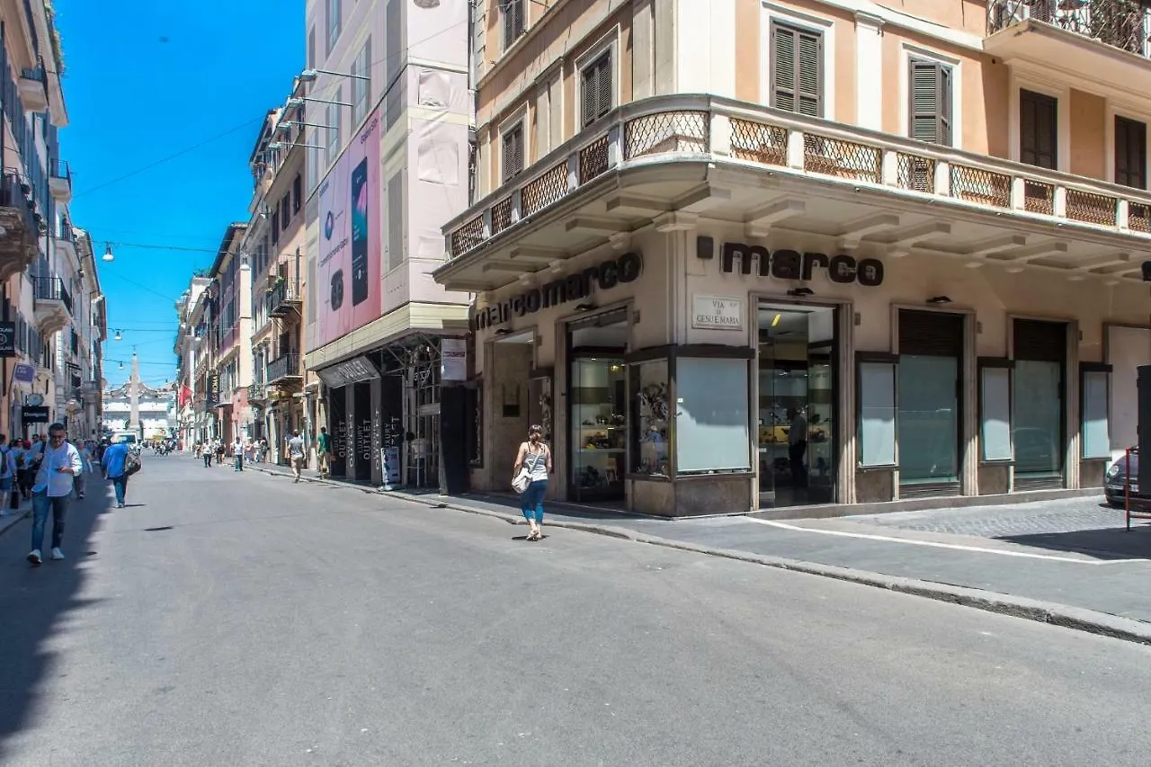 Private Luxury Suites Roma 2*,